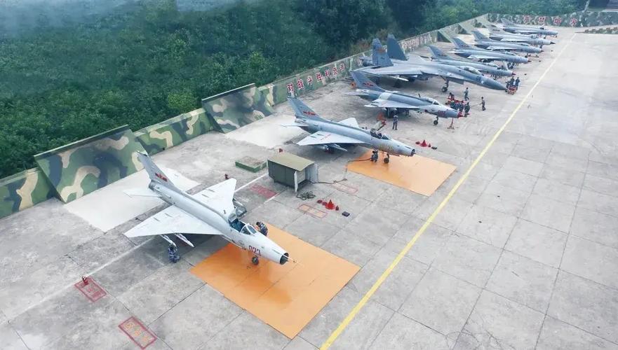 解密解放軍信息工程大學(xué)提前批錄取 聚焦網(wǎng)絡(luò)工程專業(yè)的特色與機(jī)遇